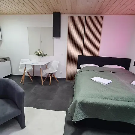 Theox No 11 Fuer 2 Personen Apartment